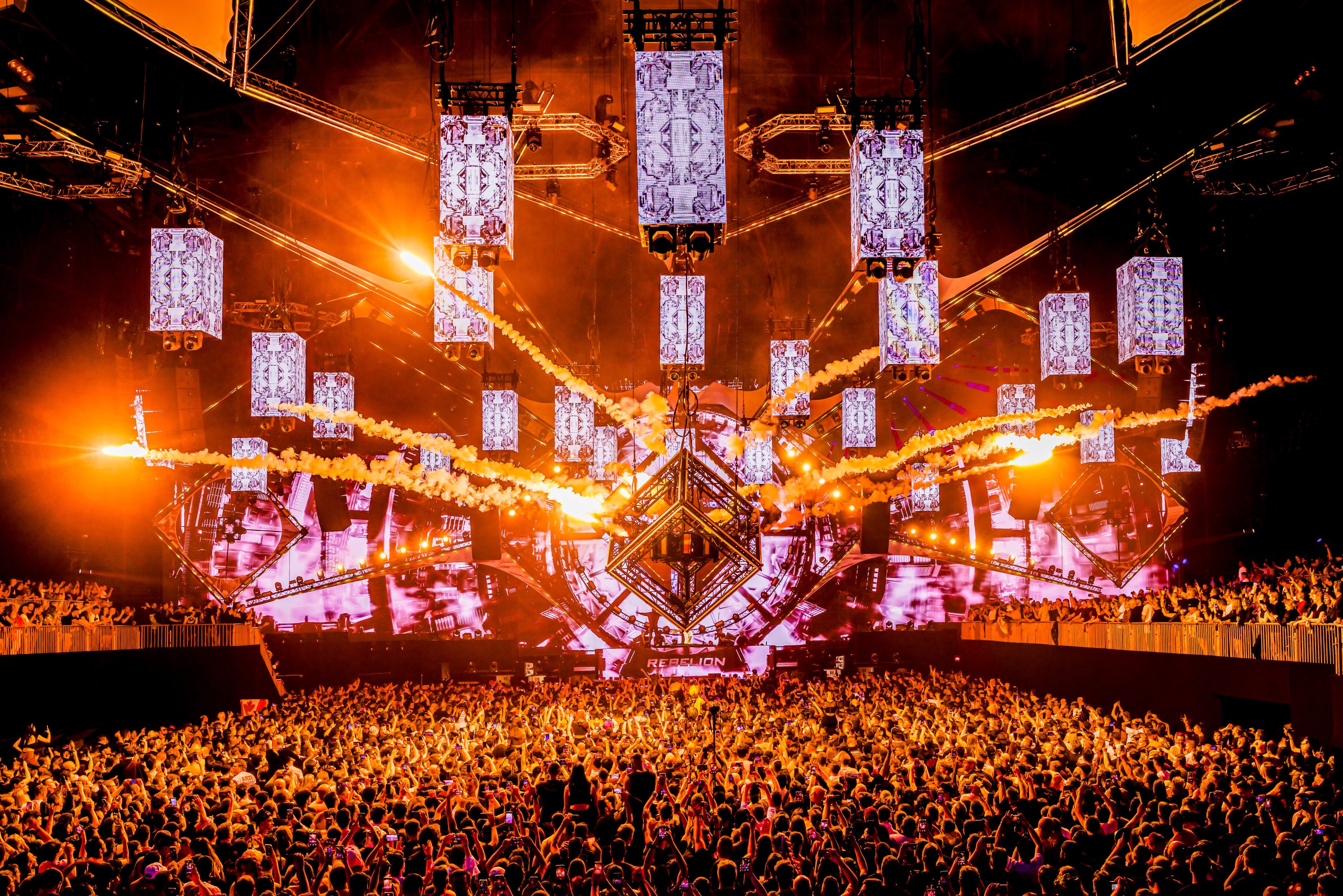 Reverze 2025 - Chain Reaction