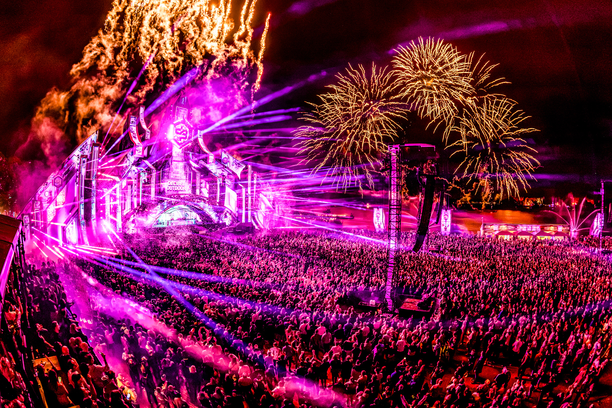 Fireworks and pink lights over the crowd at Decibel Outdoor Festival 2026, Hilvarenbeek