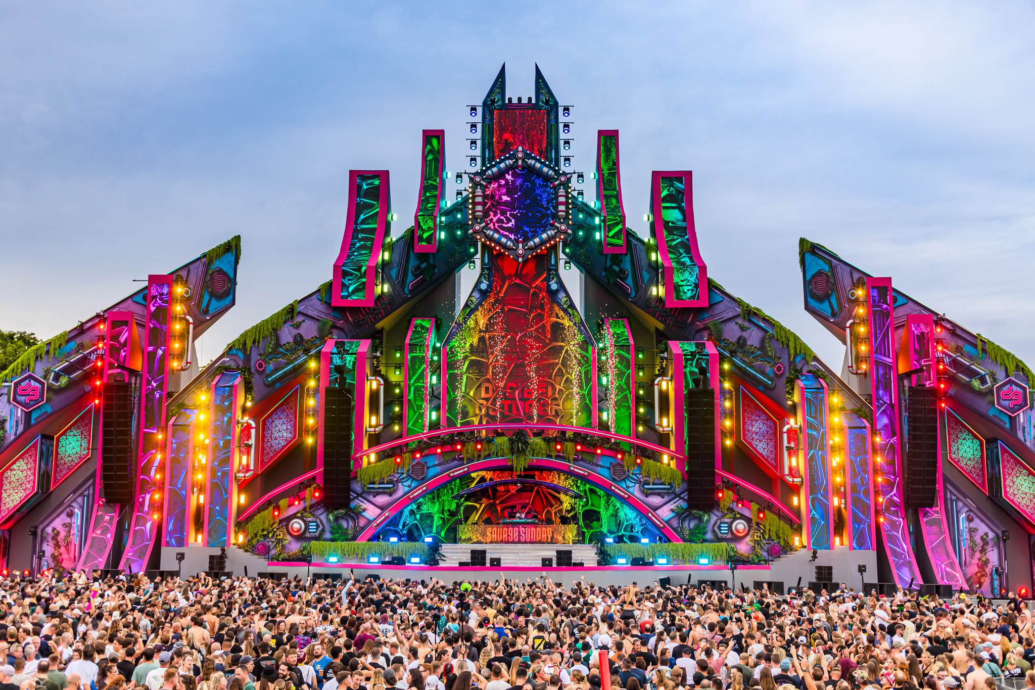 Colourful mainstage design and crowd at Decibel Outdoor Festival 2026