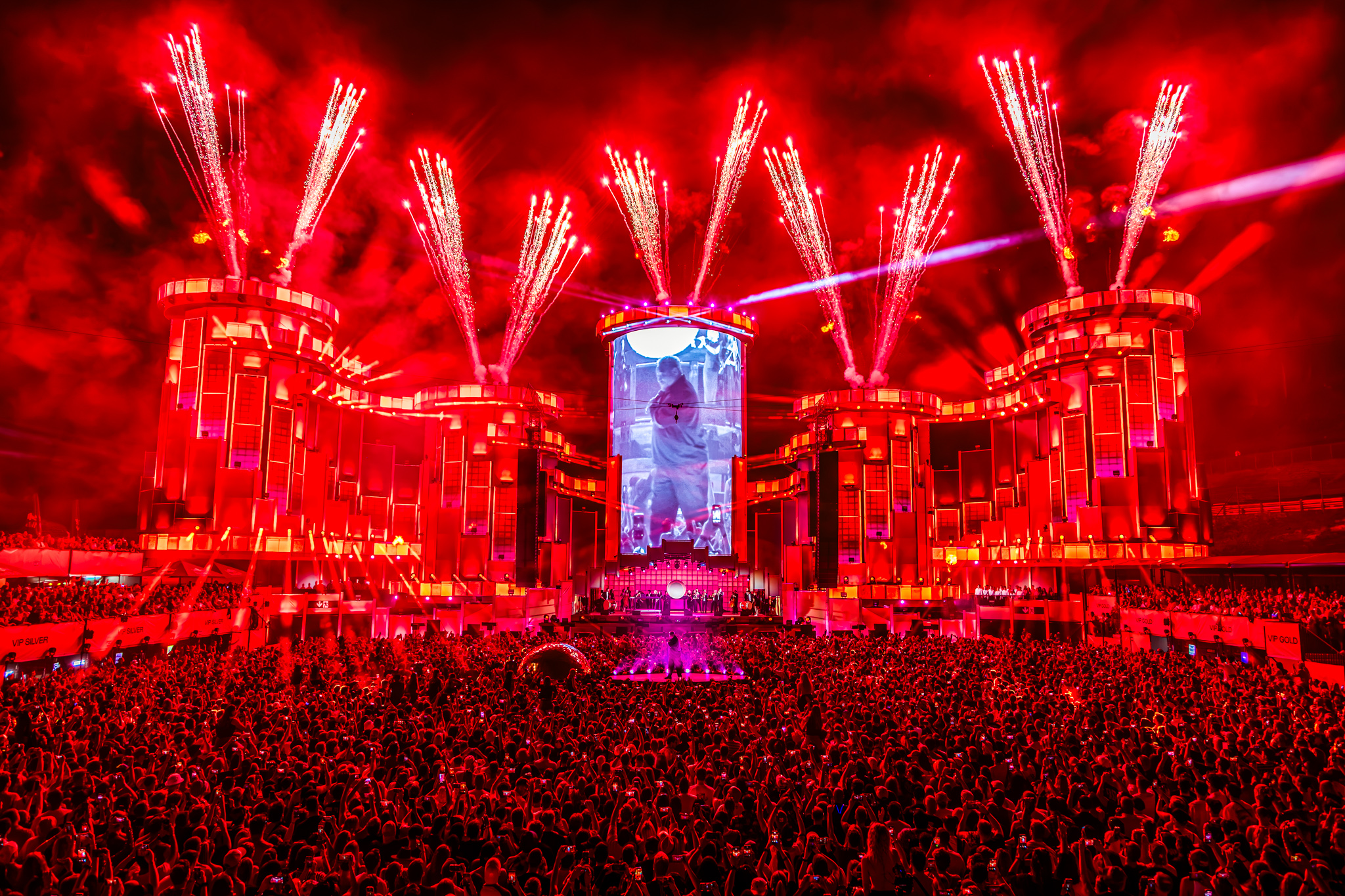 Red fireworks over the mainstage and crowd at Electric Love Festival 2026